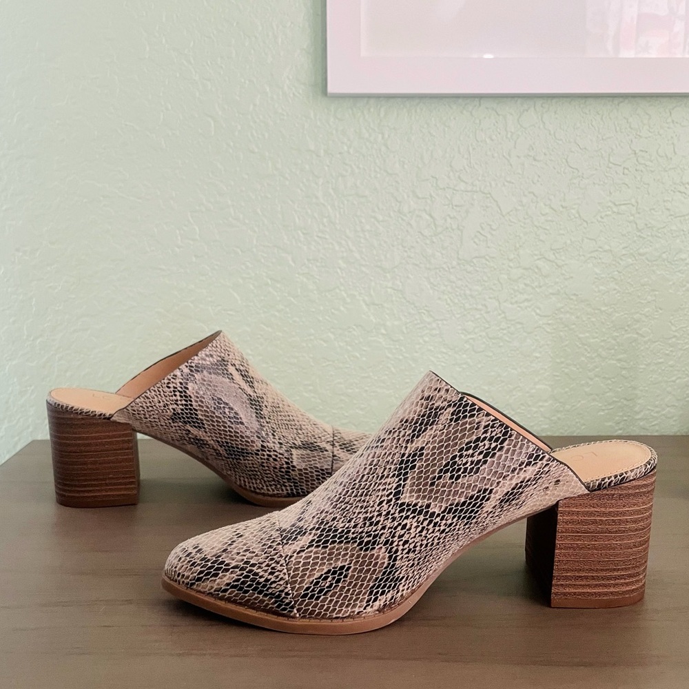Lauren Conrad Slip-On Mules Snake Skin